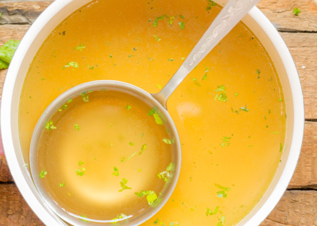 benefits of bone broth, health benefits to broth, broth cures what ailments?