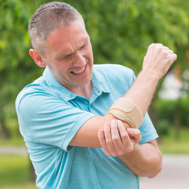 why does my elbow hurt, causes for elbow pain, tennis elbow, golfer elbow, how to ease or cure elbow pain